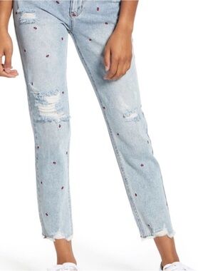 Tinsel Light Wash Lips Jeans